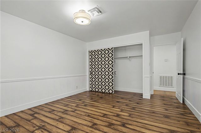 1888 East Viking Road, Las Vegas, NV 89169