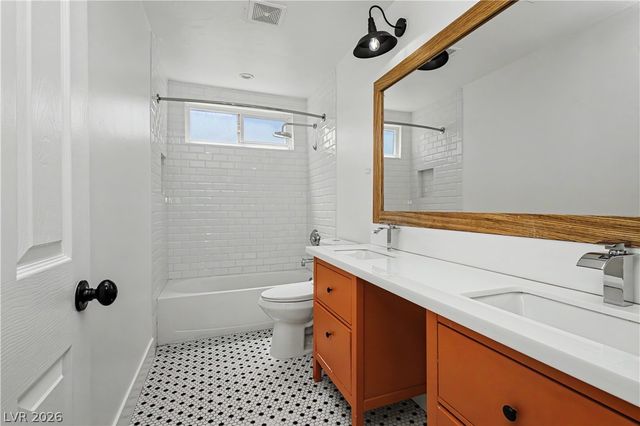 1888 East Viking Road, Las Vegas, NV 89169