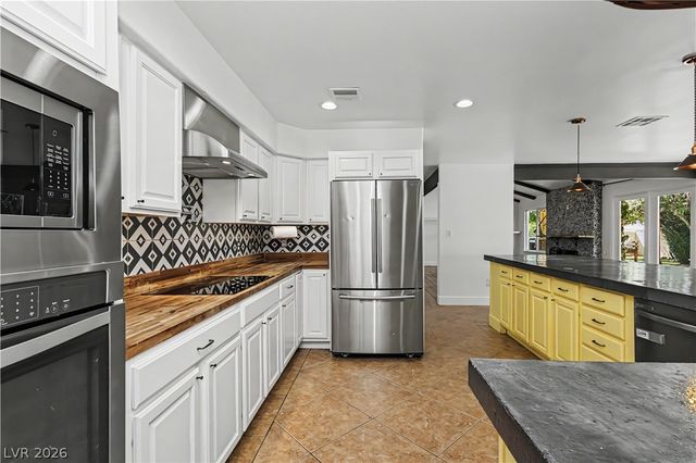 1888 East Viking Road, Las Vegas, NV 89169