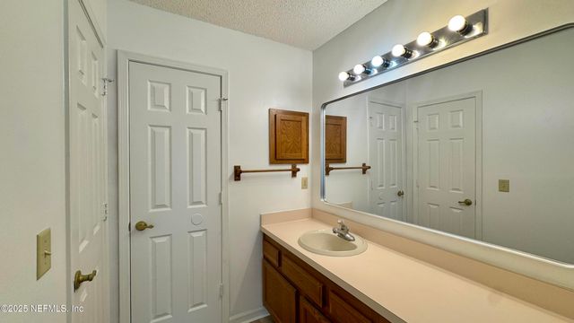 3696 N BARBIZON Circle, Jacksonville, FL 32257