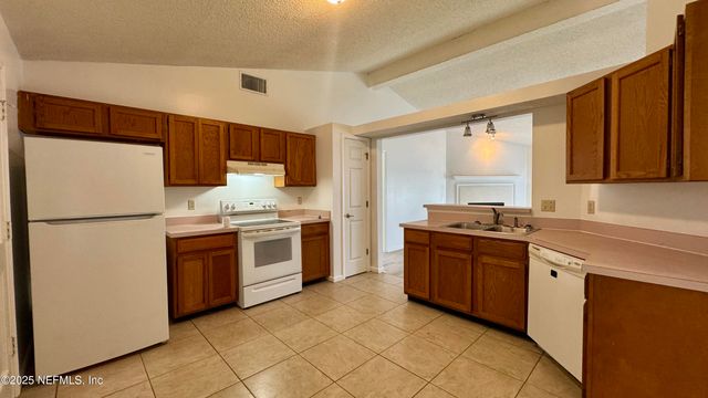 3696 N BARBIZON Circle, Jacksonville, FL 32257