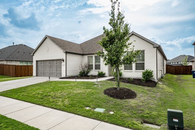 328 Savannah Lane, Oak Point, TX 75068