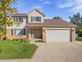 21870 Kentucky Court, Clinton Township, MI 48035