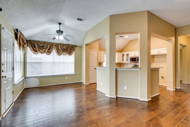3900 Oak Park Drive, Flower Mound, TX 75028