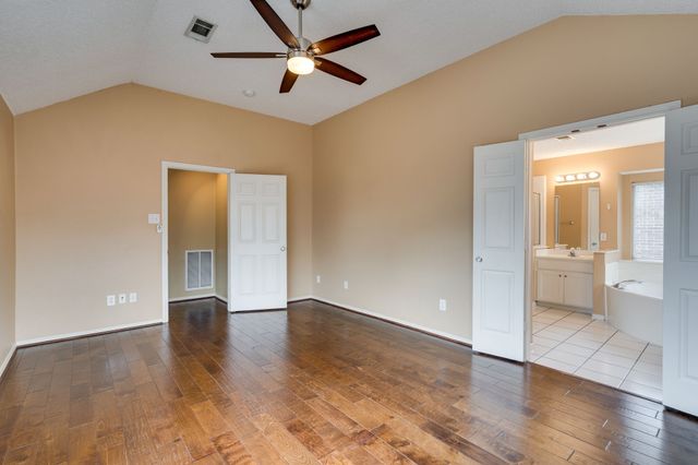 3900 Oak Park Drive, Flower Mound, TX 75028