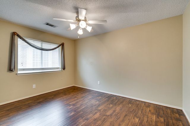 3900 Oak Park Drive, Flower Mound, TX 75028