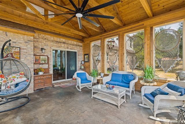 719 S Houston Street, Edgewood, TX 75117