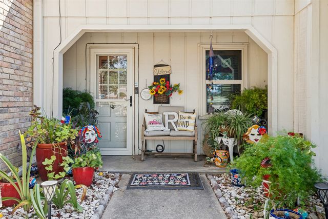 719 S Houston Street, Edgewood, TX 75117