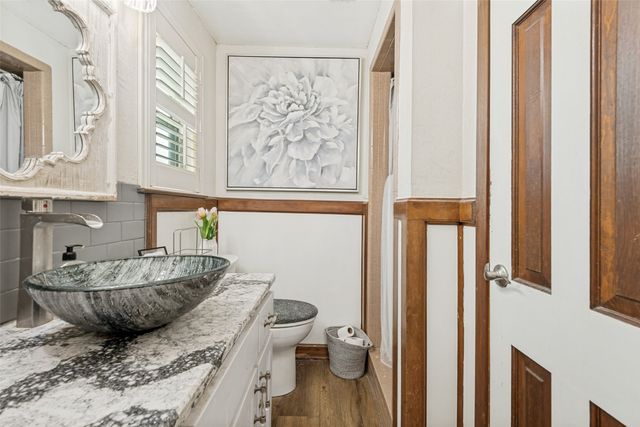 719 S Houston Street, Edgewood, TX 75117