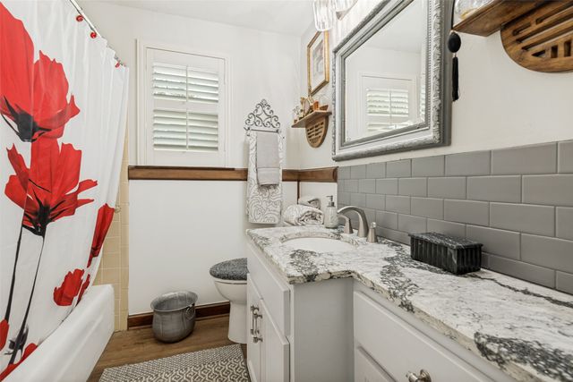 719 S Houston Street, Edgewood, TX 75117