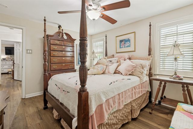 719 S Houston Street, Edgewood, TX 75117