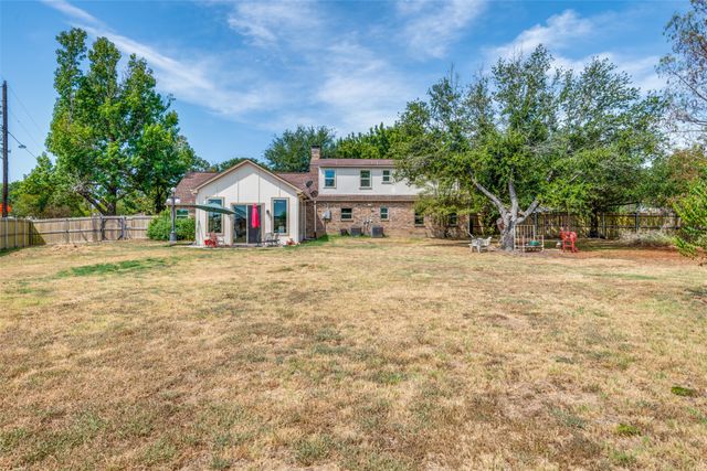 719 S Houston Street, Edgewood, TX 75117