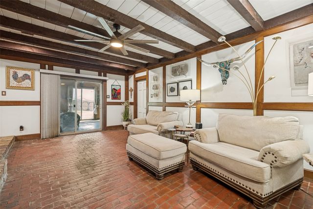 719 S Houston Street, Edgewood, TX 75117