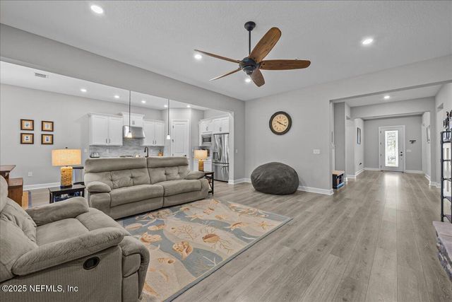 85325 CHAMPLAIN Drive, Fernandina Beach, FL 32034