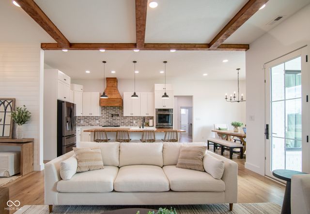 150 Lakeside Drive, Pittsboro, IN 46167