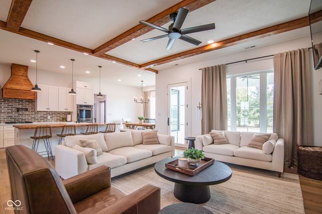 150 Lakeside Drive, Pittsboro, IN 46167