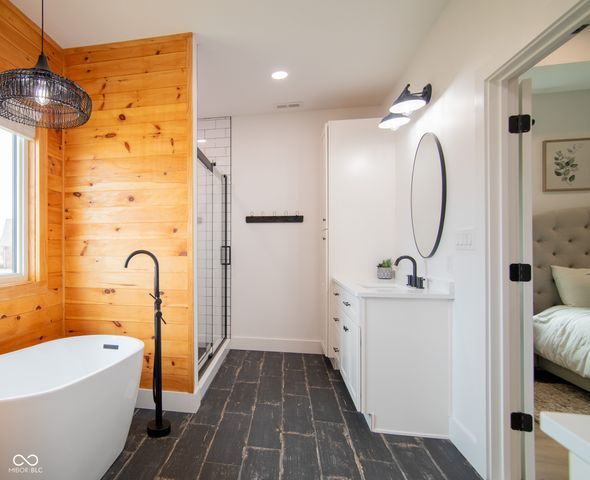 150 Lakeside Drive, Pittsboro, IN 46167