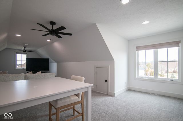 150 Lakeside Drive, Pittsboro, IN 46167