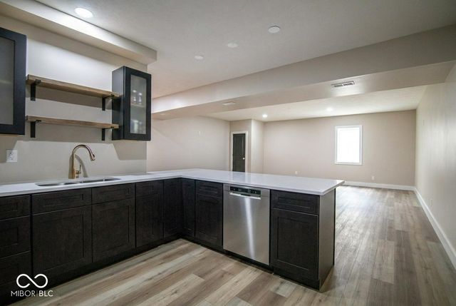 150 Lakeside Drive, Pittsboro, IN 46167