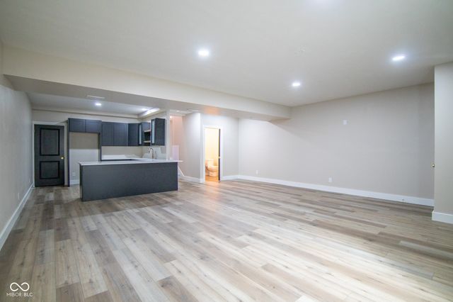 150 Lakeside Drive, Pittsboro, IN 46167