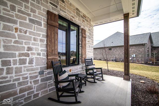 150 Lakeside Drive, Pittsboro, IN 46167