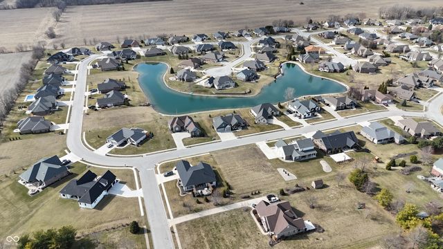 150 Lakeside Drive, Pittsboro, IN 46167