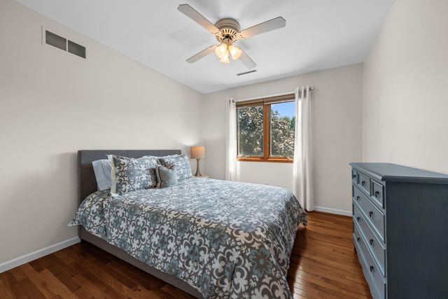 130 Kinsale Avenue, Valparaiso, IN 46385