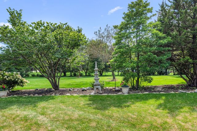 130 Kinsale Avenue, Valparaiso, IN 46385