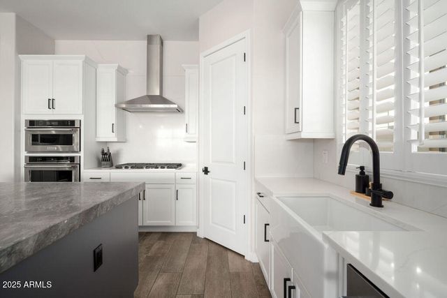 6525 E LIBBY Street, Phoenix, AZ 85054