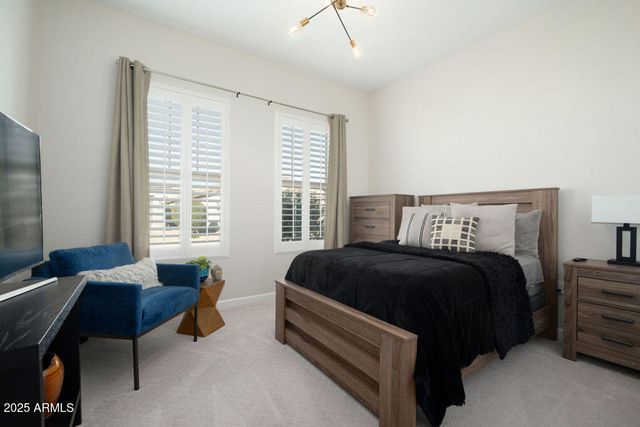 6525 E LIBBY Street, Phoenix, AZ 85054