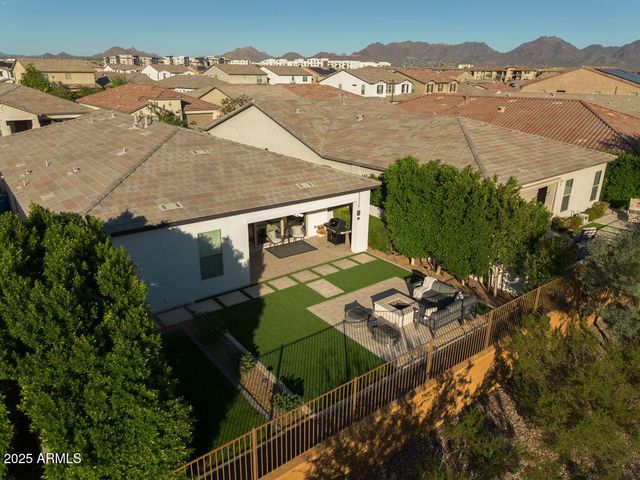 6525 E LIBBY Street, Phoenix, AZ 85054