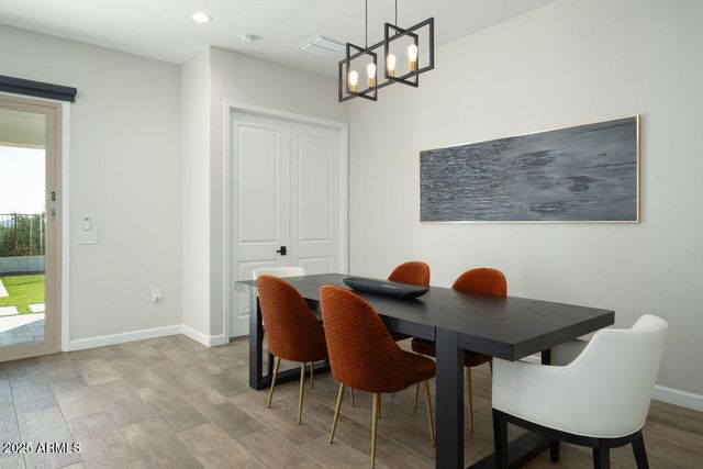 6525 E LIBBY Street, Phoenix, AZ 85054