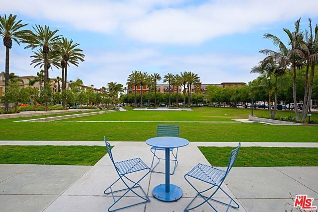 12963 Runway Road 104, Los Angeles, CA 90094
