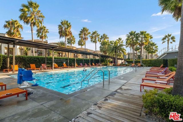 12963 Runway Road 104, Los Angeles, CA 90094