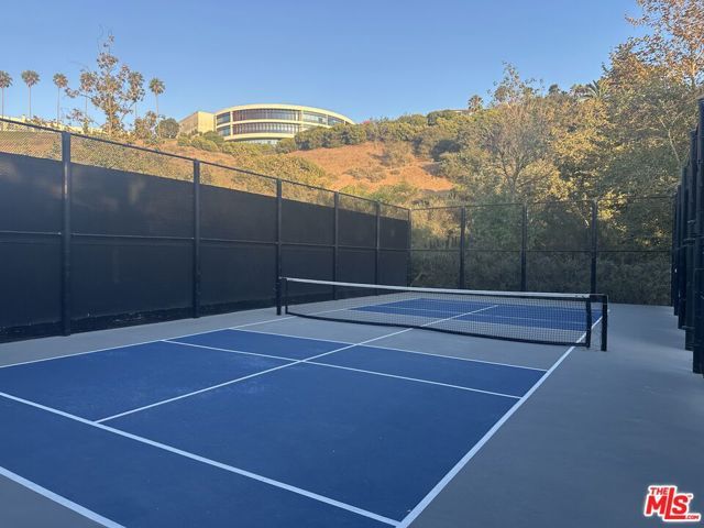 12963 Runway Road 104, Los Angeles, CA 90094