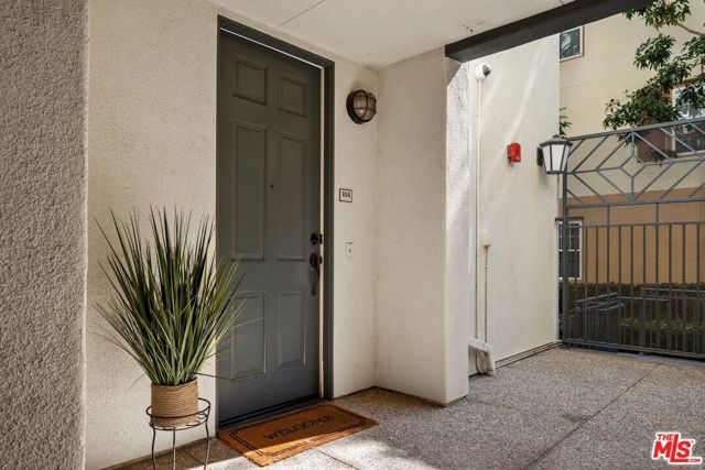 12963 Runway Road 104, Los Angeles, CA 90094