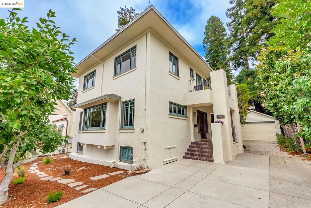 971 Santa Barbara Rd, Berkeley, CA 94707