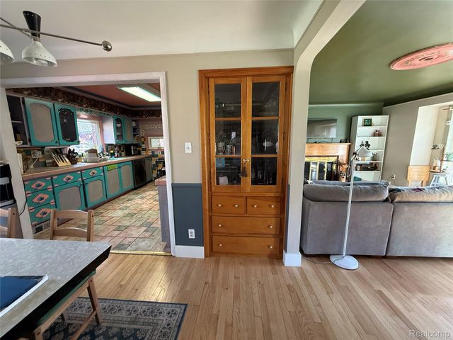 25310 Lyndon, Redford Charter Township, MI 48239