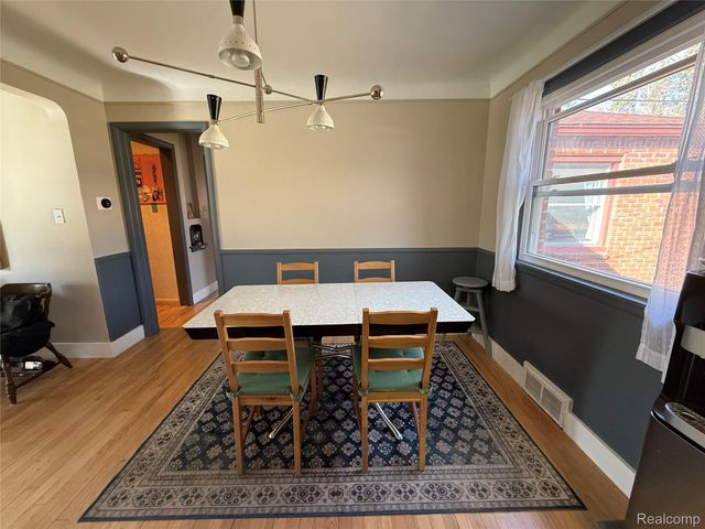 25310 Lyndon, Redford Charter Township, MI 48239