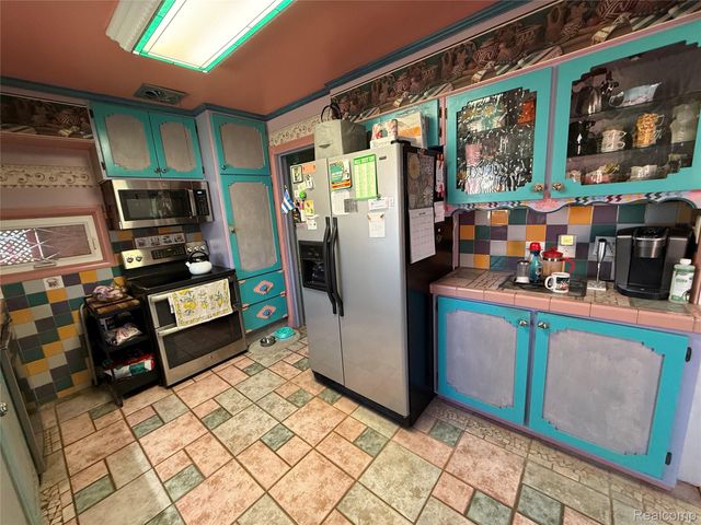 25310 Lyndon, Redford Charter Township, MI 48239