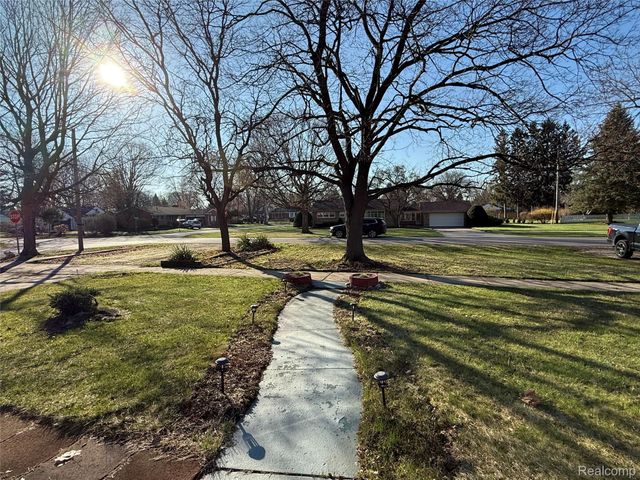 25310 Lyndon, Redford Charter Township, MI 48239