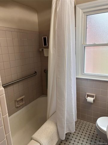 25310 Lyndon, Redford Charter Township, MI 48239