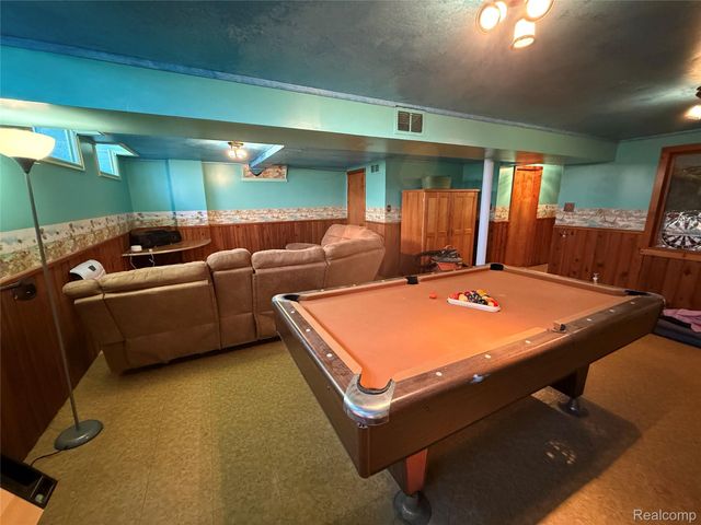 25310 Lyndon, Redford Charter Township, MI 48239