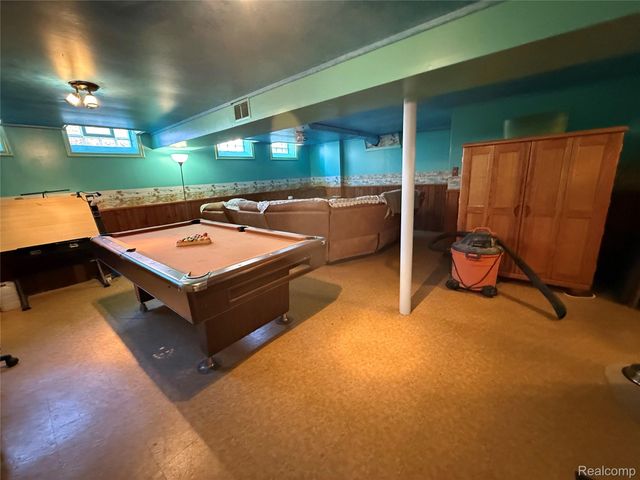 25310 Lyndon, Redford Charter Township, MI 48239