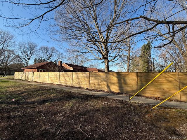 25310 Lyndon, Redford Charter Township, MI 48239