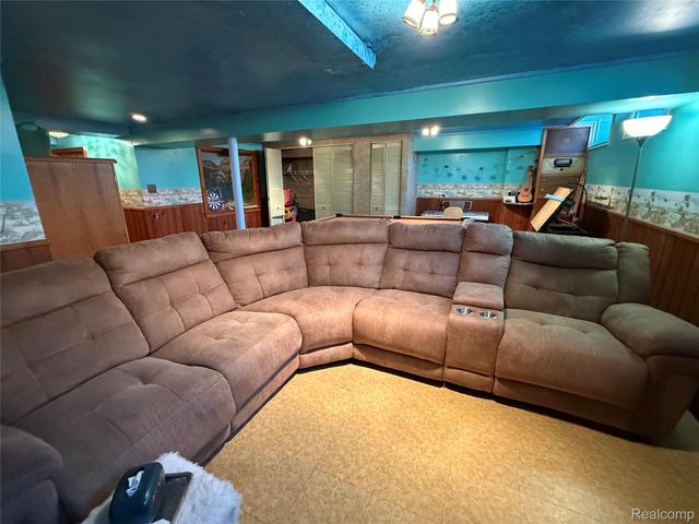 25310 Lyndon, Redford Charter Township, MI 48239