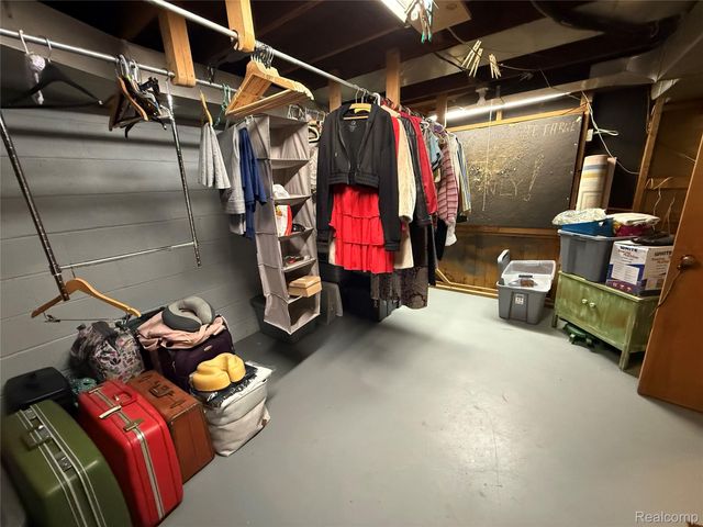 25310 Lyndon, Redford Charter Township, MI 48239