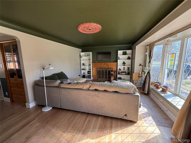 25310 Lyndon, Redford Charter Township, MI 48239