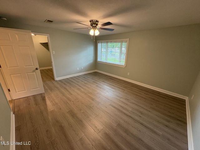 3530 Sherlawn Drive, Moss Point, MS 39563