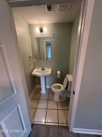 3530 Sherlawn Drive, Moss Point, MS 39563